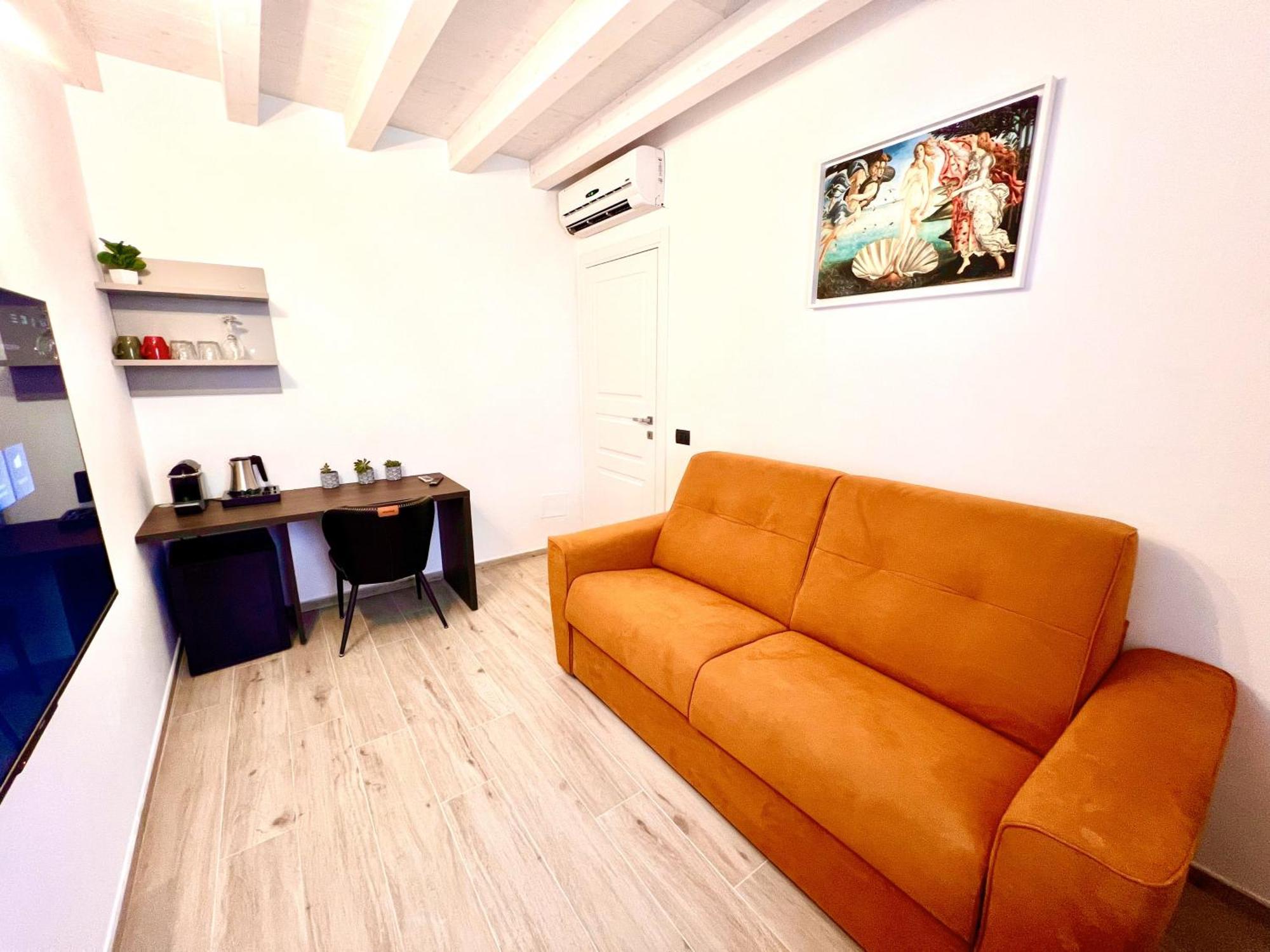 Cinque Terre Hub Suite Art ลาสเปเซีย ภายนอก รูปภาพ