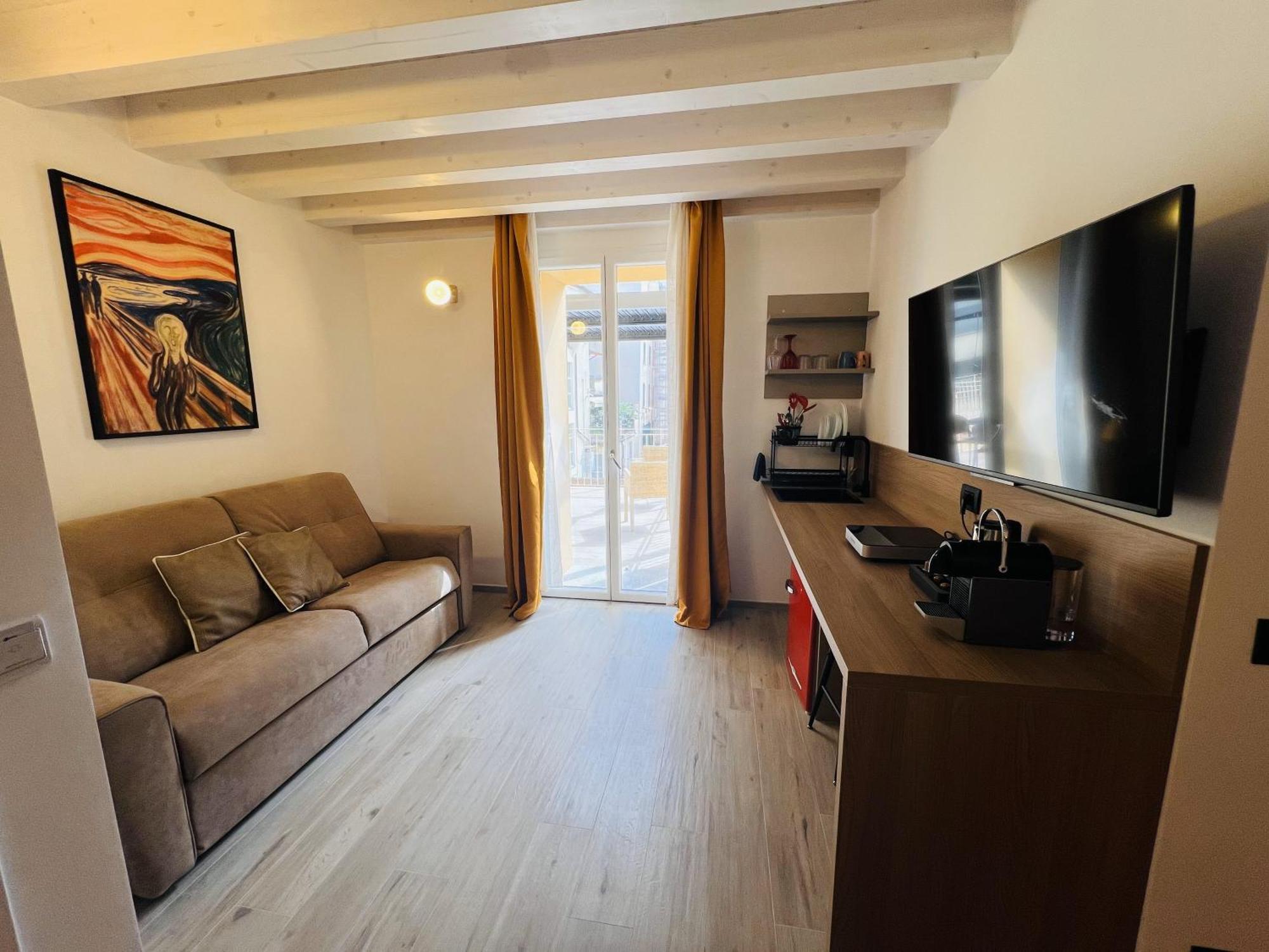 Cinque Terre Hub Suite Art ลาสเปเซีย ภายนอก รูปภาพ