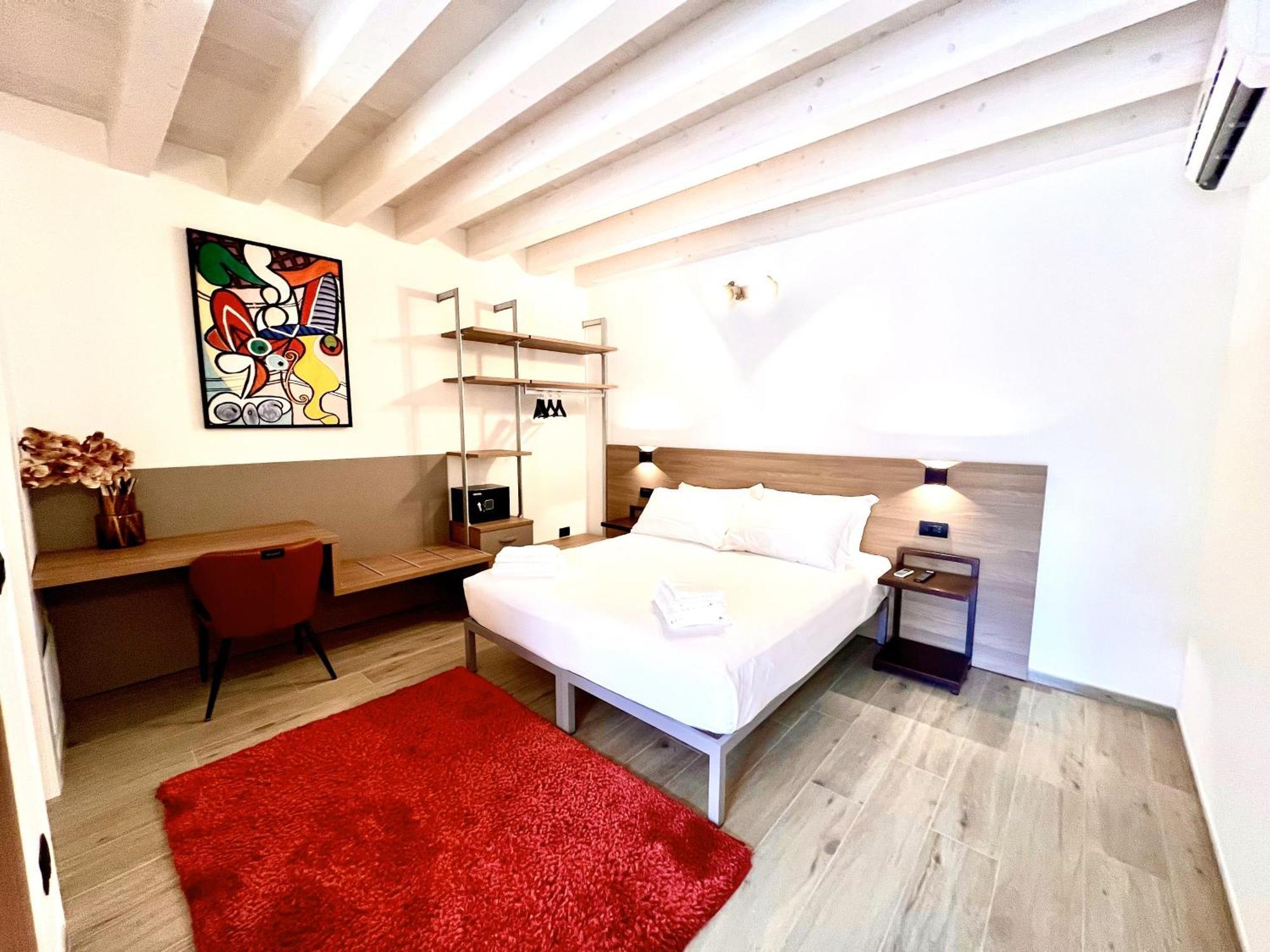 Cinque Terre Hub Suite Art ลาสเปเซีย ภายนอก รูปภาพ